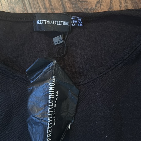 Pretty little thing dress - Picture 3 of 7